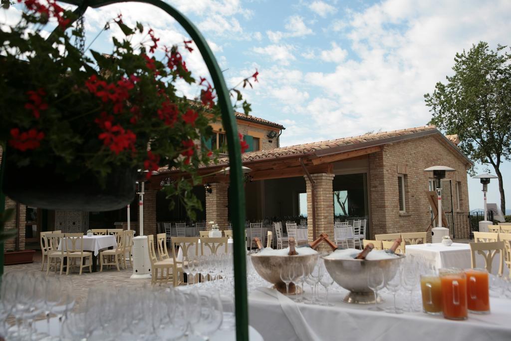 Ristorante Country House Isolabelgatto Villa Fano Ngoại thất bức ảnh